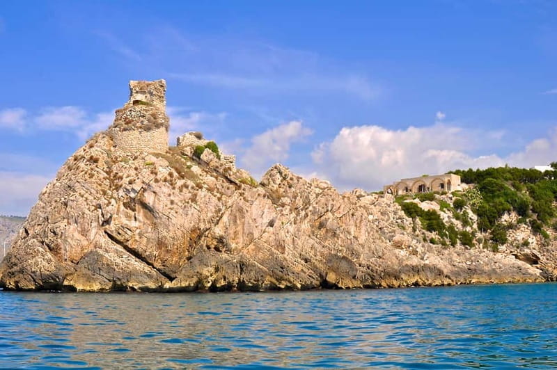 Boat trip and swim at the Blue Grotto in Sperlonga - Practical Aspects: What to Expect and Tips