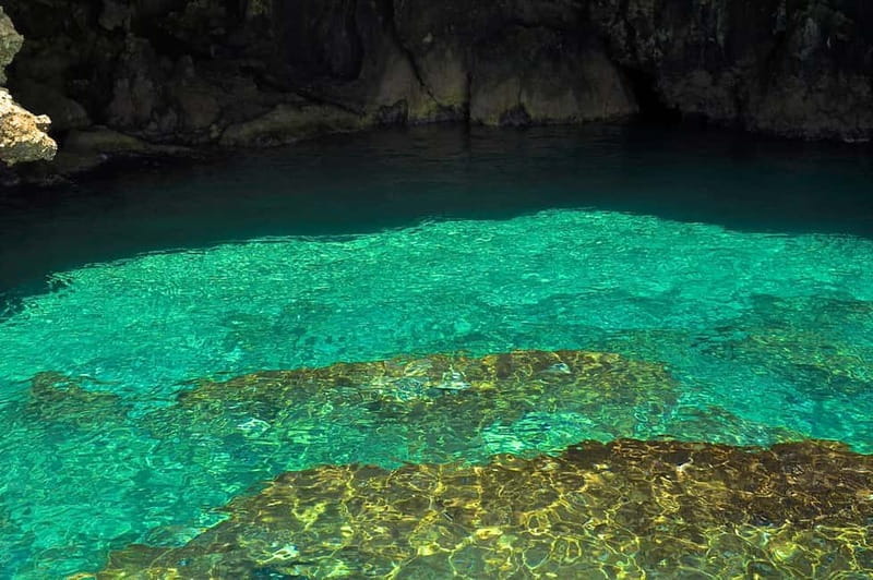 Boat trip and swim at the Blue Grotto in Sperlonga - Who Will Love This Experience?