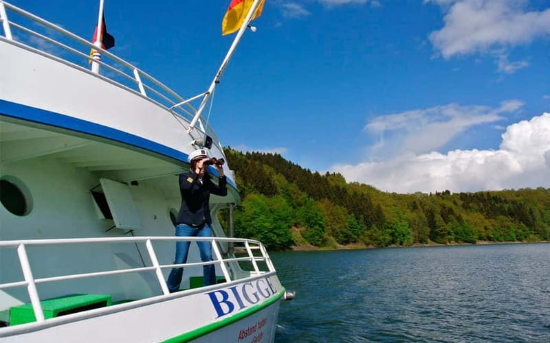 Boat trip on the Biggesee: lake romance in the Sauerland mountains! - Key Points and Takeaways