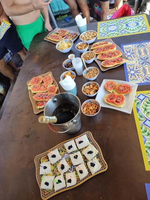 Boat trip with Pathos - The Itinerary in Depth