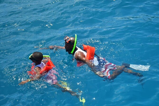 Boatride/Snorkeling and Local Food Hunt in Montego Bay Activity - Key Points