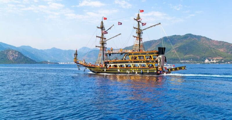 Bodrum: Pirate Boat Cruise with Lunch and Drinks - Embarking on the Pirate-Style Voyage
