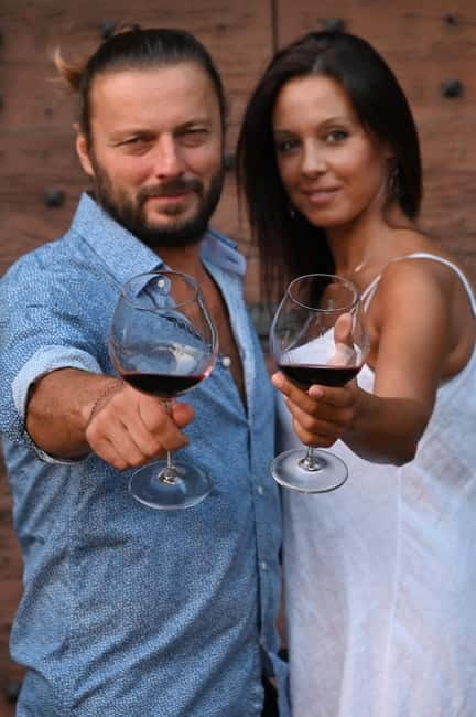 BOLGHERI and surroundings: tour in a VINTAGE CONVERTIBLE with professional PHOTO service - The Sum Up