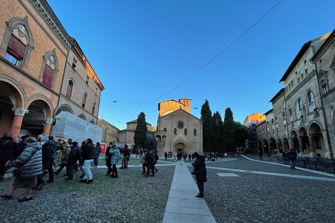 Bologna: A Self-Guided Audio Tour from Porta Galliera to Le Tre Frecce - Exploring Bologna on Your Terms: A Deep Dive into the Self-Guided Tour