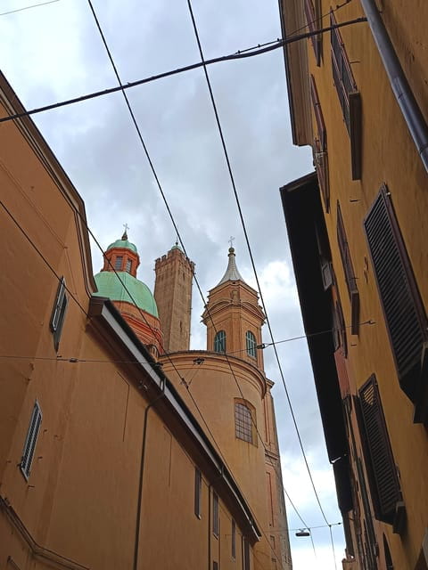 Bologna by night: Food, wine, spritz and fun - Discovering Bologna After Dark: An Authentic Night Out