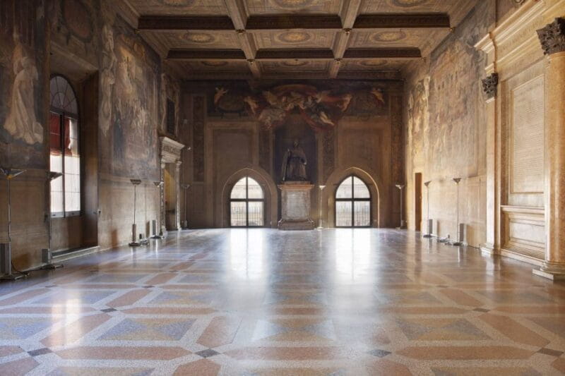 Bologna: Clock Tower Audio Guide and Food Tasting - Discovering Bologna’s Art: The Municipal Collections