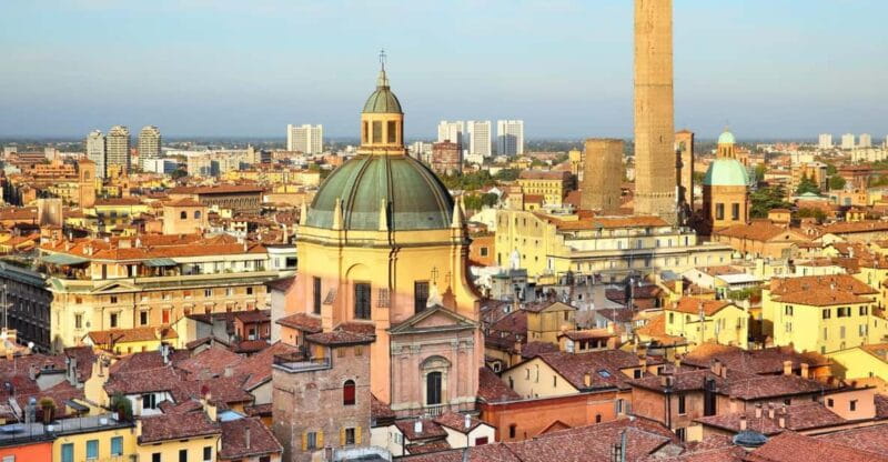 Bologna: Express Walk with a Local in 60 minutes - Final Thoughts
