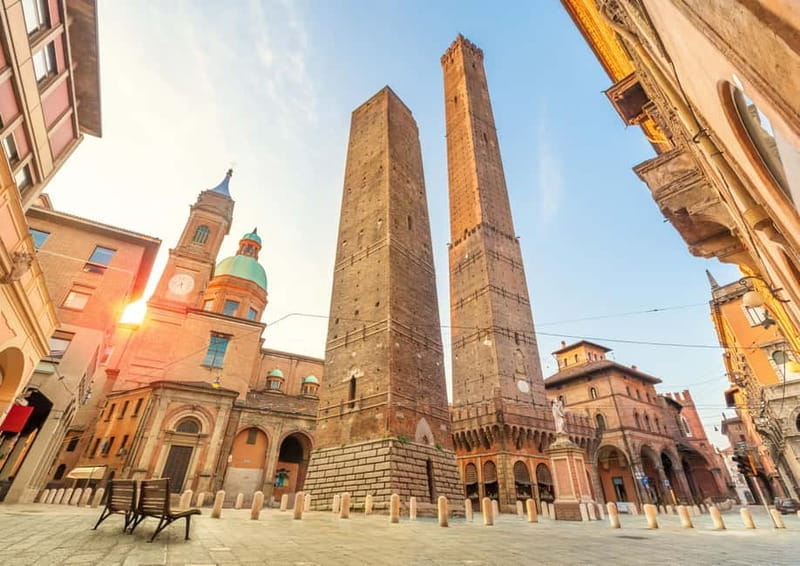 Bologna Food & Wine Tour: a private experience of Italian flavors and wines - Price and Logistics
