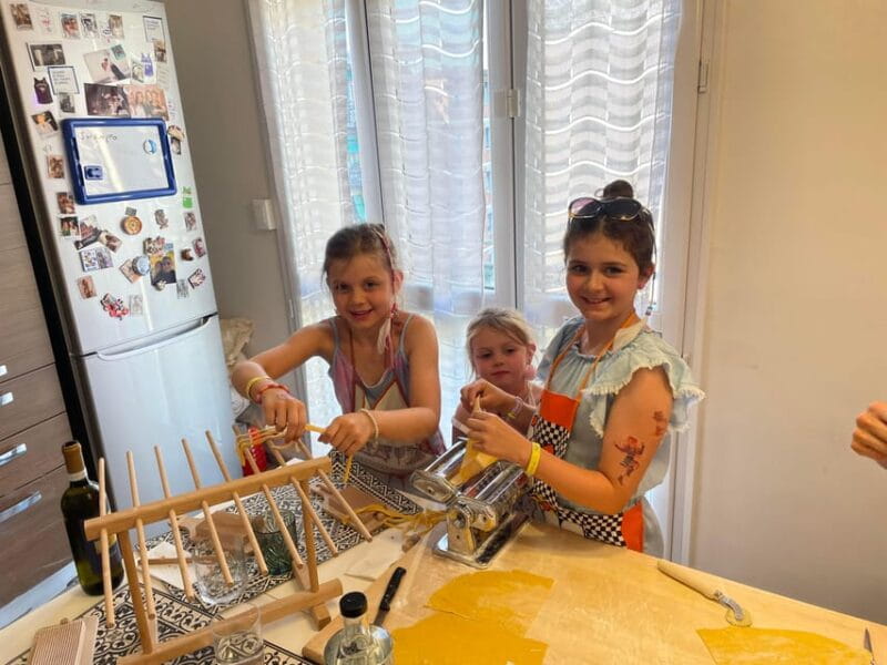 Bologna: Fresh Pasta Masterclass with Organic Wine Tasting - Dessert: The Show-Stopping Tiramisu