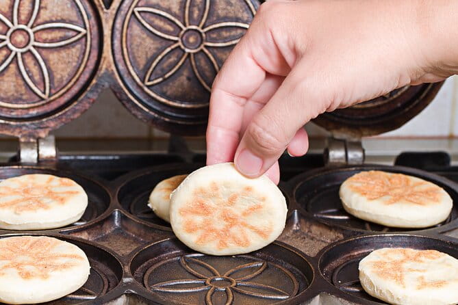 Bologna Fun Guided Private Siteseeing Tour for Kids and Families - Exploring Bologna with Kids: A Deep Dive