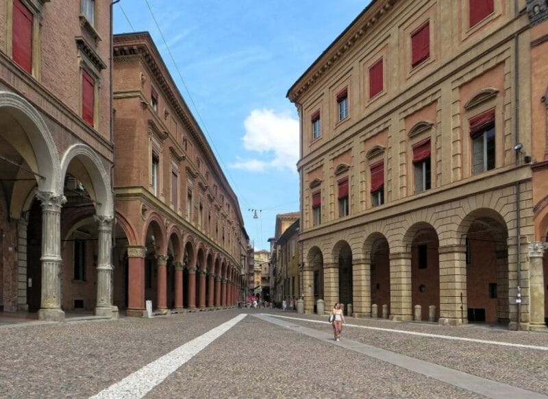 Bologna: Guided Architecture Walking Tour - The Sum Up