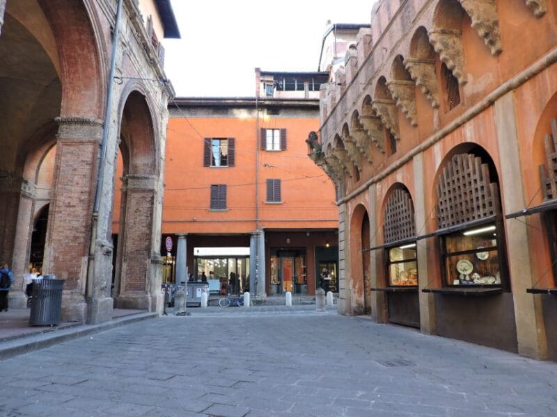 Bologna: Guided Architecture Walking Tour - FAQ