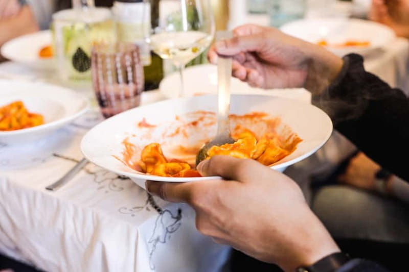 Bologna on the plate : grandma's recipes and secrets - Price & Value Analysis