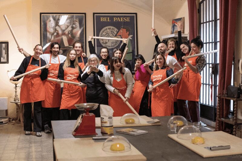 Bologna: Pasta Tagliatelle Ragu Cooking Class with Spritz - Starting Strong: The Warm Welcome and Aperitivo