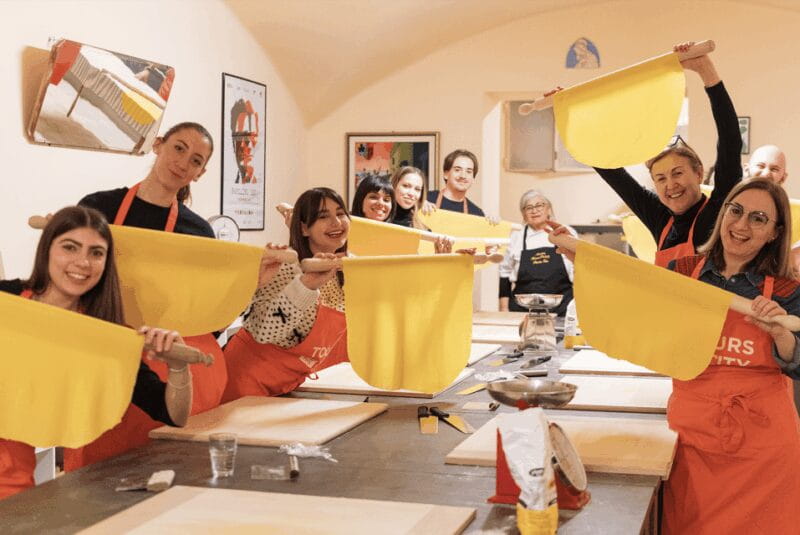 Bologna: Pasta Tagliatelle Ragu Cooking Class with Spritz - Toasting with Spritz and Savoring the Meal