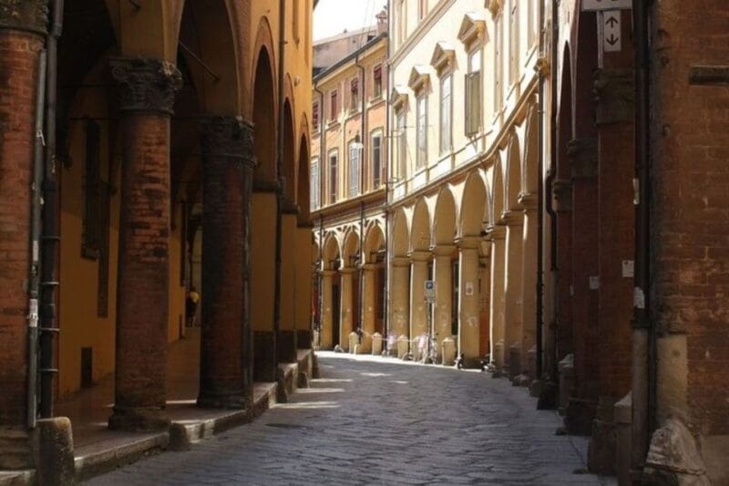 Bologna: Private custom tour with a local guide - What You’ll See and Learn