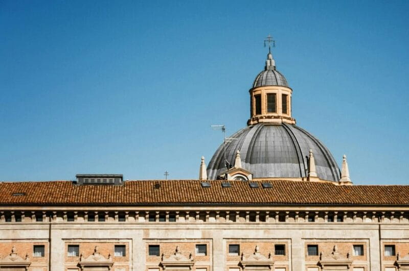 Bologna: Private Top Historical Sites Guided Walking Tour - FAQ