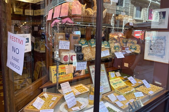 Bologna Walking Food Tour and Highlights with a Local Guide - Tagliatelle Al Ragu and the Heart of Bolognese Cuisine