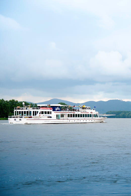 Bonn: Evening Sightseeing Cruise on the Rhine River - Bonn: Evening Sightseeing Cruise on the Rhine River