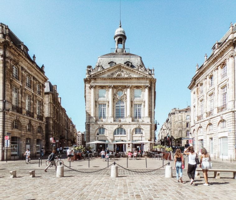 Bordeaux: Exclusive Private Guided Walking Tour - Exploring Bordeaux’s Historic Heart