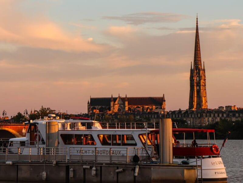 Bordeaux: Garonne River Yacht Cruise with Brunch - Setting Sail: What You Can Expect