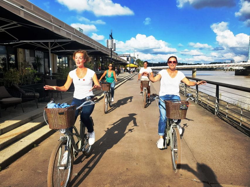 Bordeaux: Guided Bike Tour - Included Amenities and Features