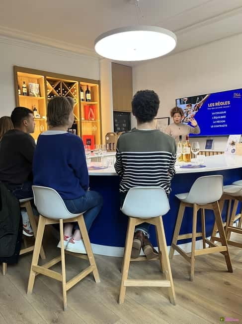 Bordeaux wine tasting workshop with refined food pairings - Exploring Bordeaux’s Wine Tasting Workshop: An In-Depth Look