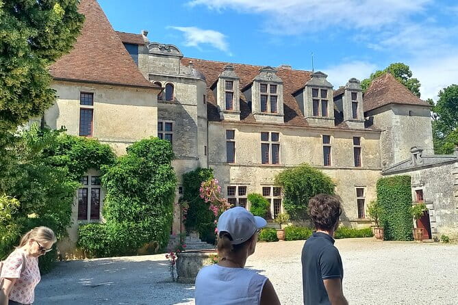 Bordeaux wine tour: 2 wineries (red & white wine) - The Sum Up: Who Should Take This Tour?