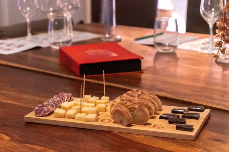 Bordeaux: Wine Tour with blending workshop full day - Entering the World of Bordeaux Wine: A Day of Learning and Beauty