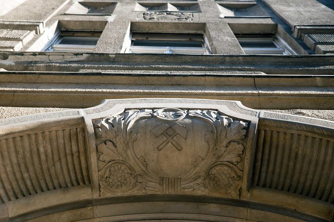 Born Under the Red Star - Communist Tour With Coffee in a Retro Bar - Guides Expertise