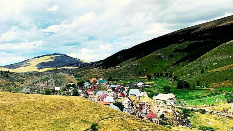 Bosnia's Nomad Havens: Lukomir & Umoljani - Lunch: A Taste of Bosnian Flavors