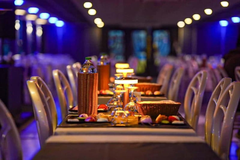 Bosphorus Dinner Cruise w/ Unlimited Drinks & Entertainment - Take Photos and Enjoy the Atmosphere