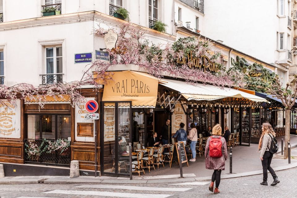 Boutiques and Patisseries: Book a Local in Paris - Customizing the Tour Itinerary