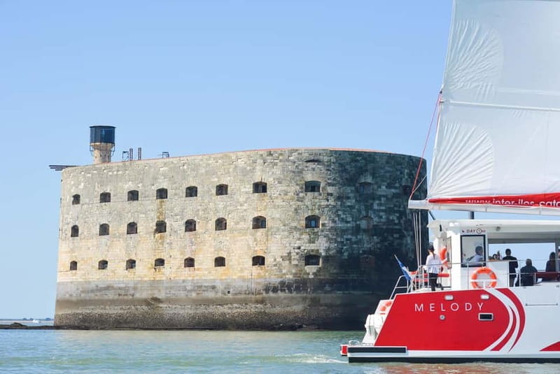 Boyardville : Fort Boyard by sail (1h30) - Key Points / Takeaways