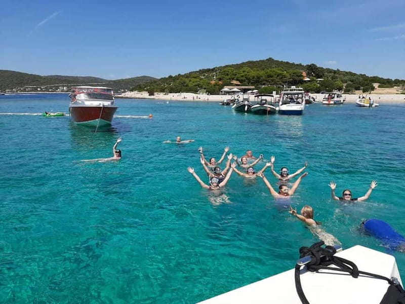 Bra: Blue Cave Island Hopping Luxury Tour - FAQs