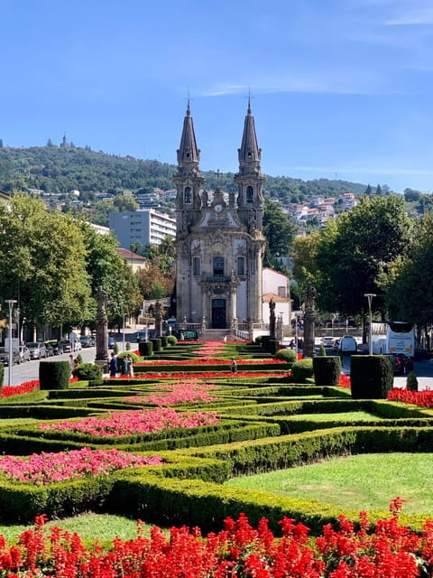 BRAGA E GUIMARÃES c/ Visit to a wine estate and wine tasting - Exploring Portugal’s North: Cities and Vineyards in Harmony