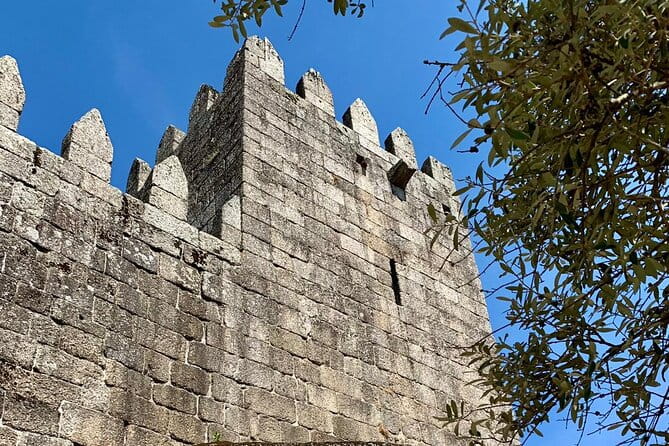 Braga/Guimarães: 1 Day with Lunch + farm and wine tasting - Key points / Takeaways