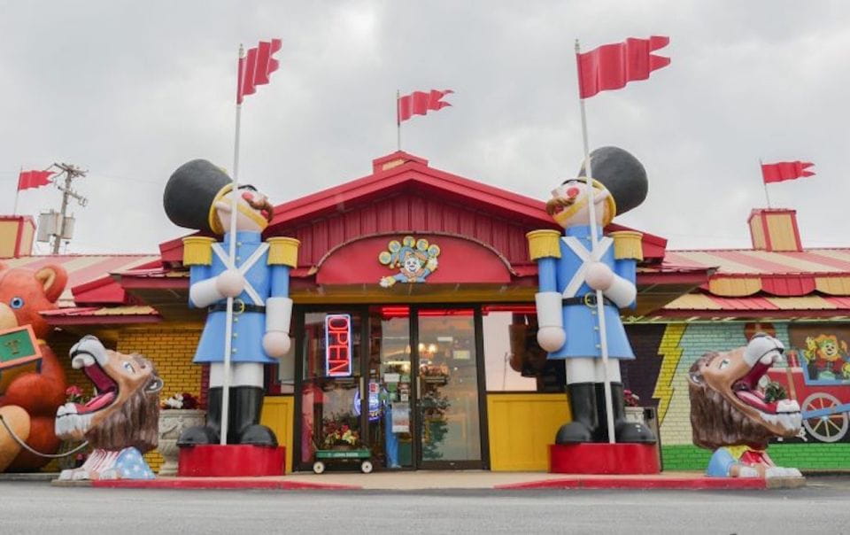Branson: Worlds Largest Toy Museum Flexible Entry Ticket - Museum Highlights and Exhibits
