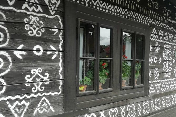 Bratislava Day trip to Bojnice Castle and Cicmany Village - Exploring the Highlights: Bojnice Castle