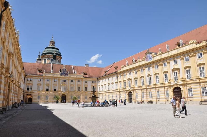 Bratislava/Vienna: Hallstatt, Salzburg, & Alpine Music Tour - Who Is This Tour Best For?