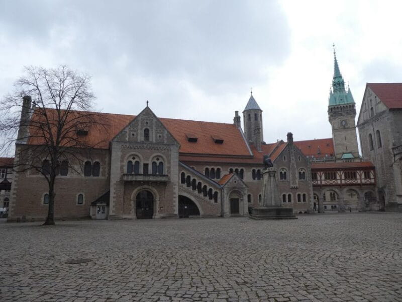 Braunschweig: Private City Walking Tour with Certified Guide - Key Points / Takeaways