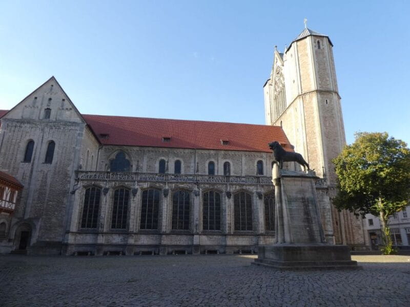 Braunschweig: Private City Walking Tour with Certified Guide - The Itinerary: From Burgplatz to Altstadtmarkt