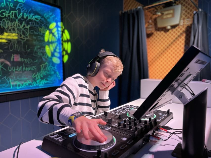 Breda: Ticket ONSTAGE Immersive Audiovisual Experience - Customer Feedback