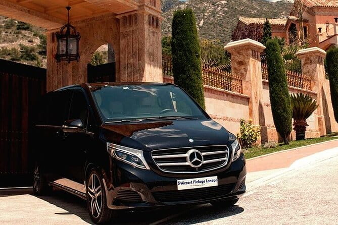 Brighton to Heathrow Airport private taxi transfers - Entering the World of Brighton to Heathrow Transfers