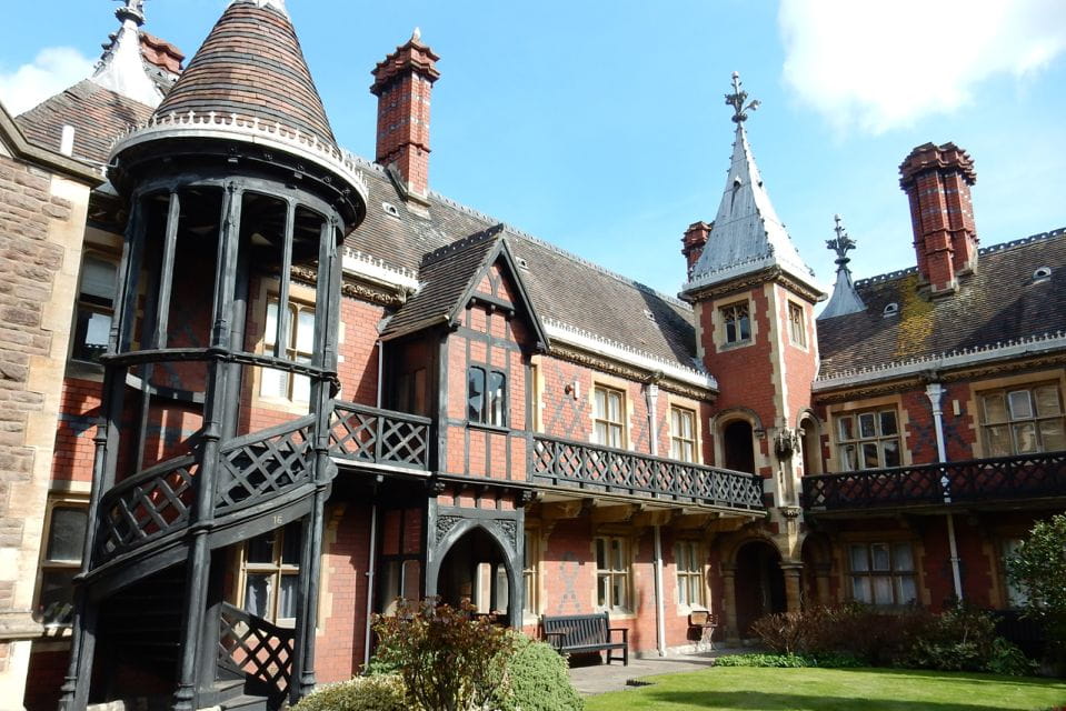 Bristol: Smartphone Self-Guided Heritage Walks - Experience Levels and Accessibility