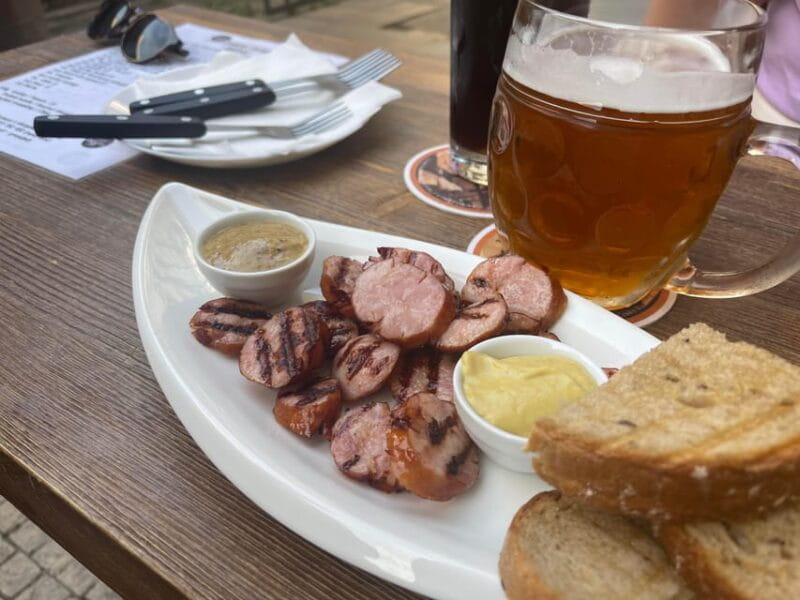 Brno: Food tasting tour in Hidden Gems (Small Groups) - The Flavorful Highlights: Food and Drink