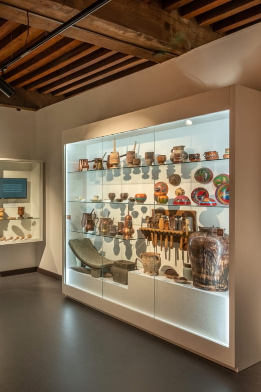 Bruges: Choco-Story Chocolate Museum Tour - Location and Accessibility