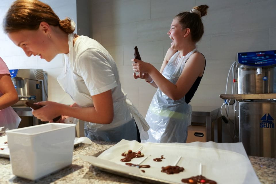 Brussels: 2.5-Hour Chocolate Museum Visit With Workshop - Participant Information