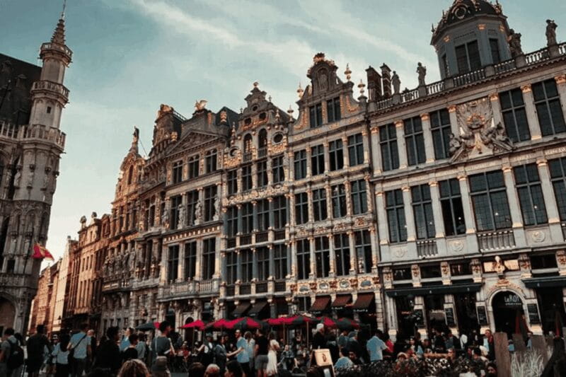 Brussels: Christmas Lights and Markets 3 Hour Walking Tour - Key Points / Takeaways