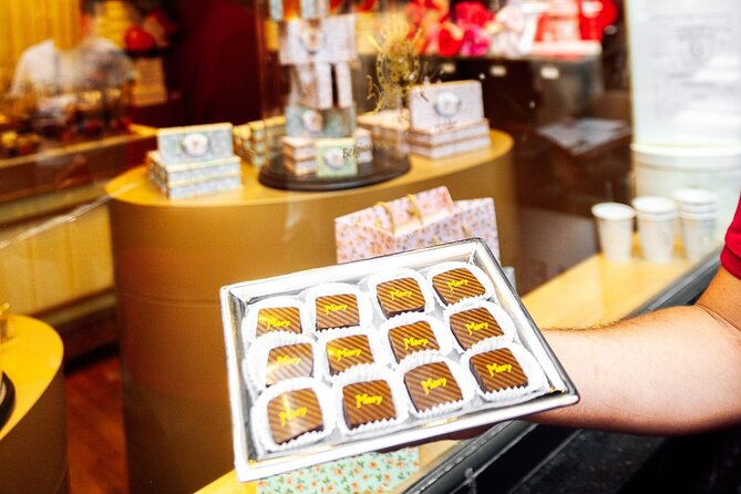 Brussels: Historical Walking Tour With Chocolate & Waffle Tasting - Inclusions